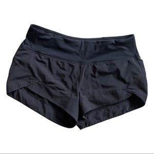 Lululemon black running shorts sz. 6